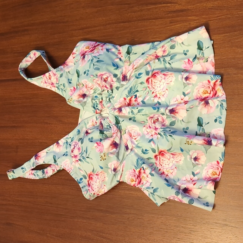 Floral plus size ruffle tankini top